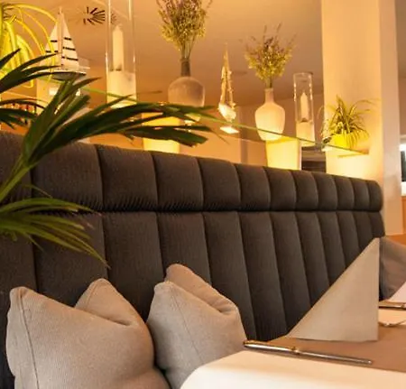 Mueritz-strandhotel Hotell 4*