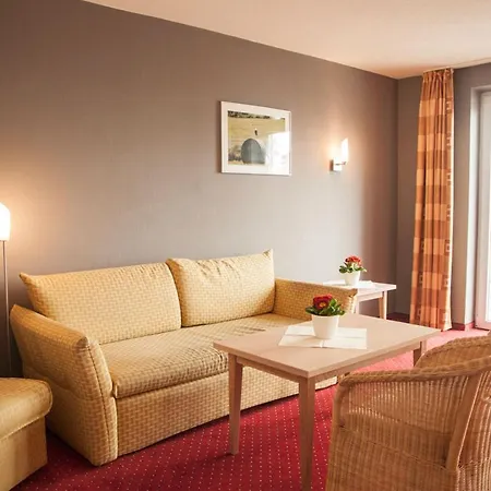 Mueritz-strandhotel Отель Рёбель