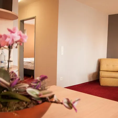 Mueritz-strandhotel Hotell 4*