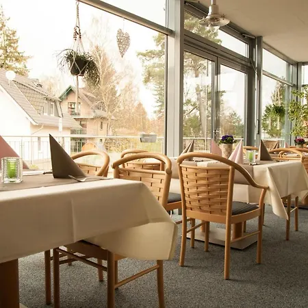 Mueritz-strandhotel Отель 4*